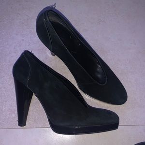 Black Vintage Old Heels